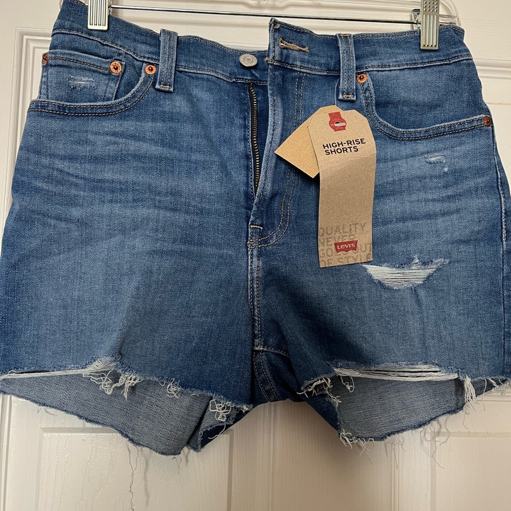 Levi’s High-Rise Women’s Jean Shorts Size 8
